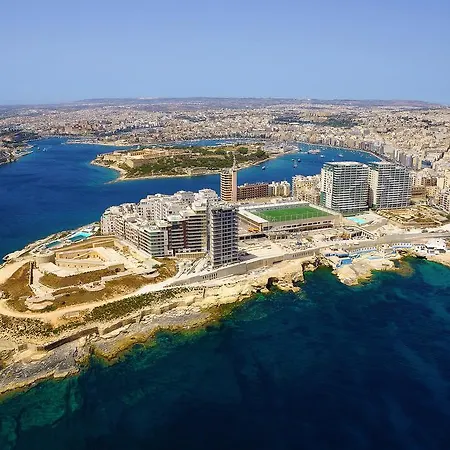 Blue Waters 3 Bedroom In Sliema, Just Off The Seafront