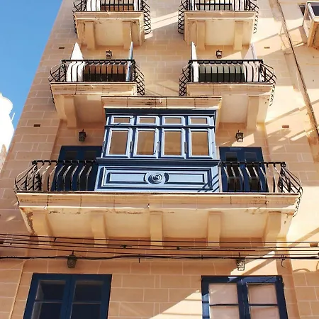 Blue Waters 3 Bedroom In Sliema, Just Off The Seafront * Sliema