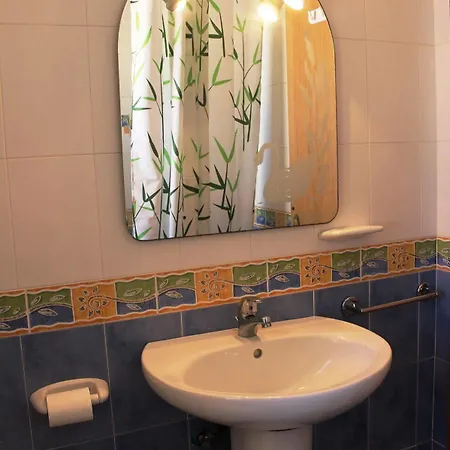 Blue Waters 3 Bedroom In Sliema, Just Off The Seafront Apartment Sliema