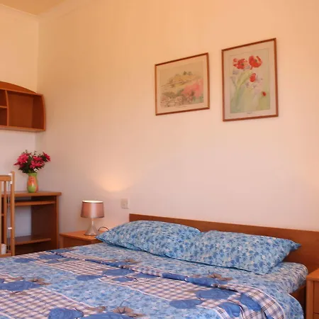 Blue Waters 3 Bedroom In Sliema, Just Off The Seafront Apartment