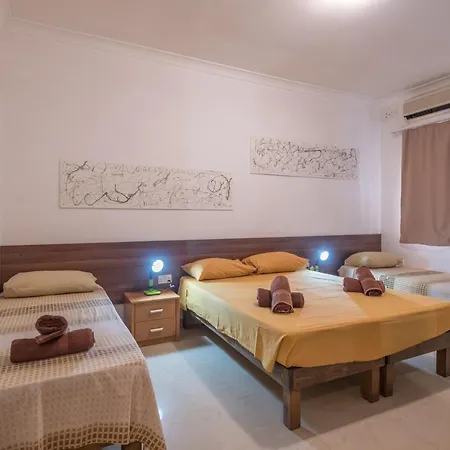 Blue Waters 3 Bedroom In Sliema, Just Off The Seafront * Sliema