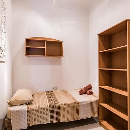 Blue Waters 3 Bedroom In Sliema, Just Off The Seafront * Sliema